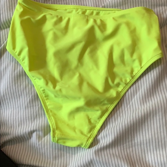High wasted swimsuit bottoms - Picture 2 of 2